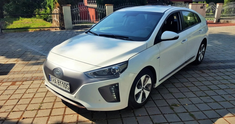 Hyundai IONIQ cena 75900 przebieg: 40000, rok produkcji 2018 z Ostrów Mazowiecka małe 211